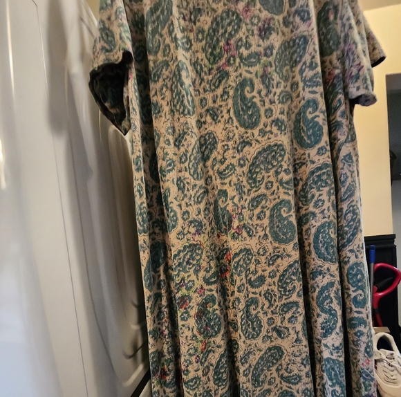 Magnolia Pearl Green Paisley Print Tee-Shirt Dress - Picture 10 of 11